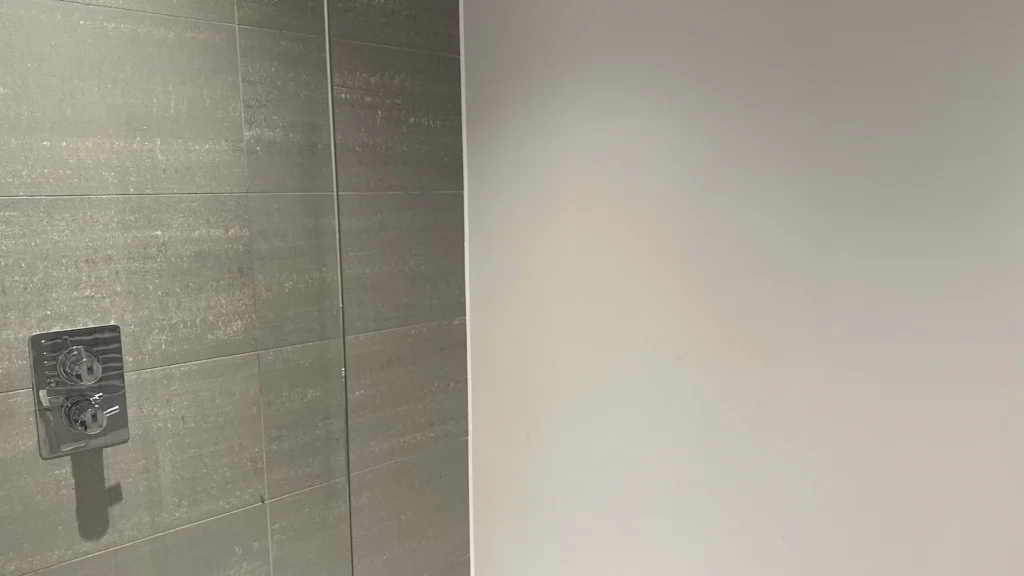 bathroom feature walls