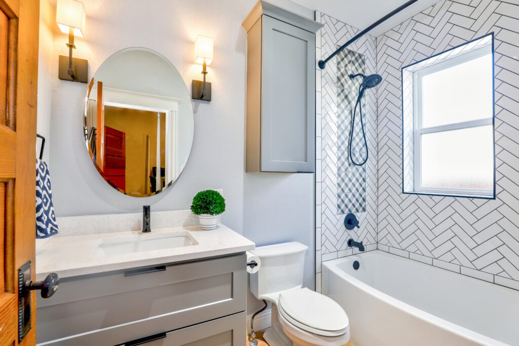 maximise space small bathroom